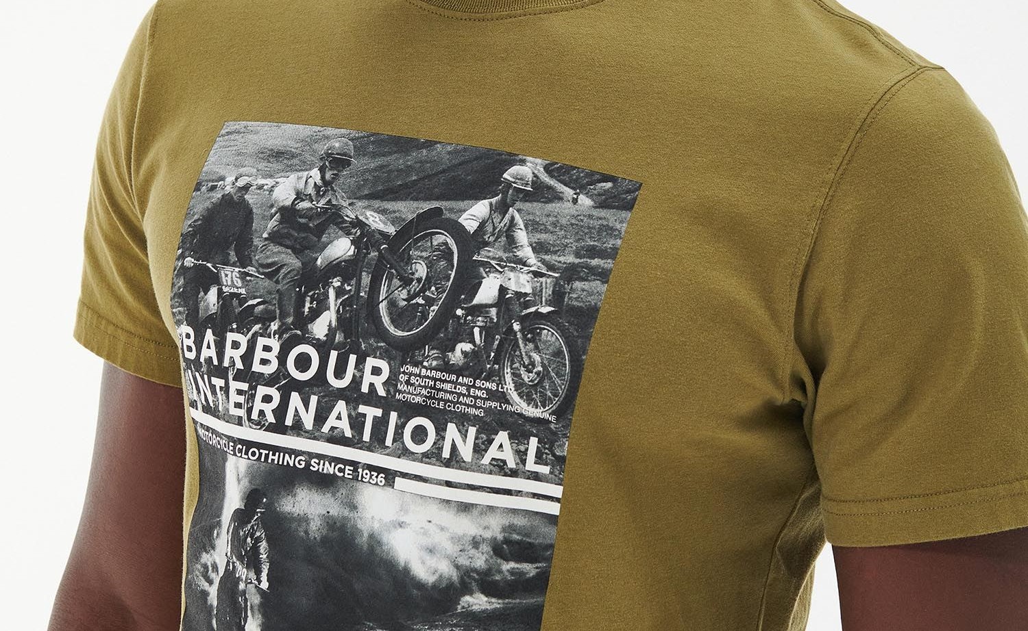 Barbour International Race T-Shirt Archive Olive - Imagen 2