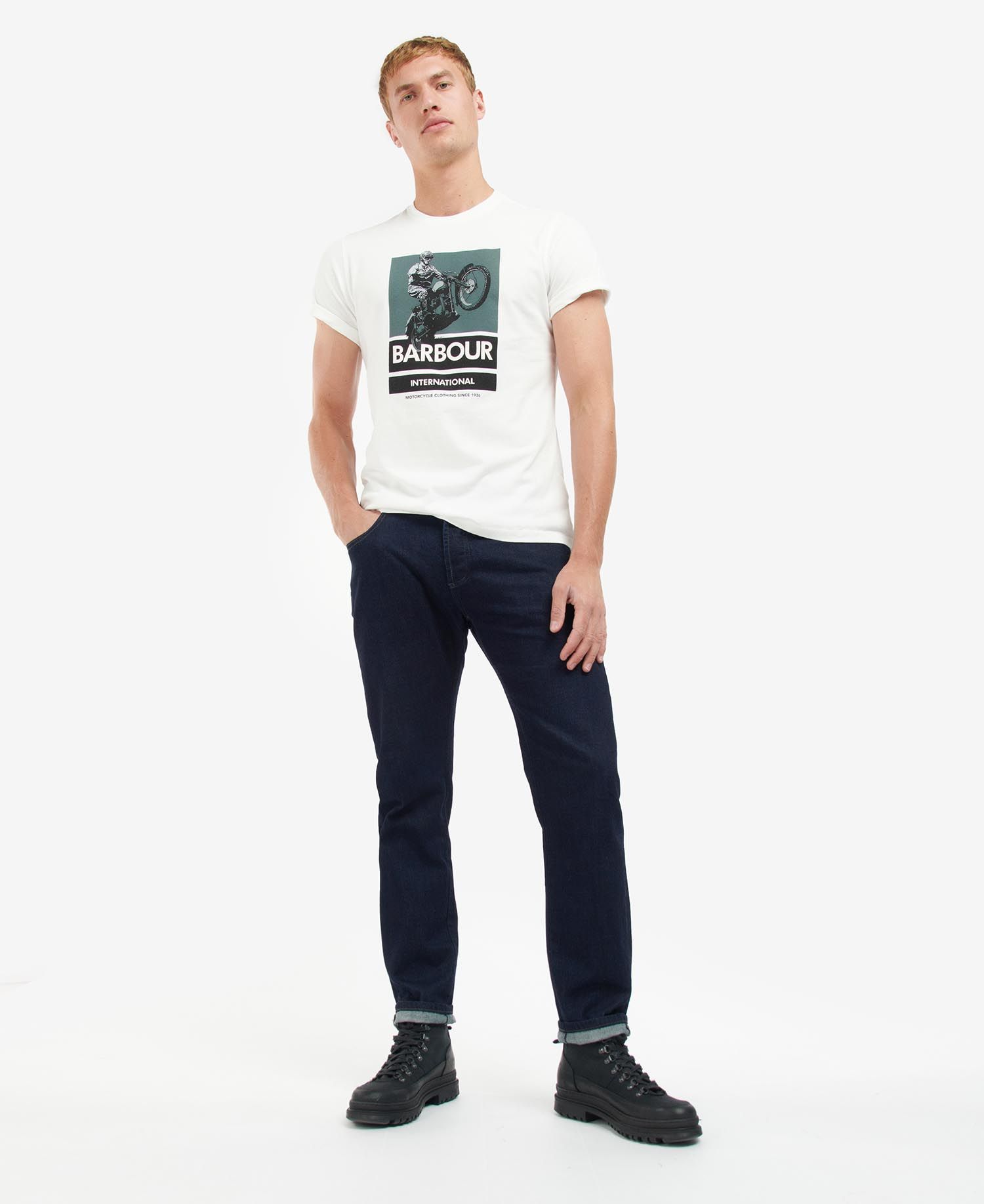 Barbour International Archie Graphic-Print T-Shirt Whisper White - Imagen 2