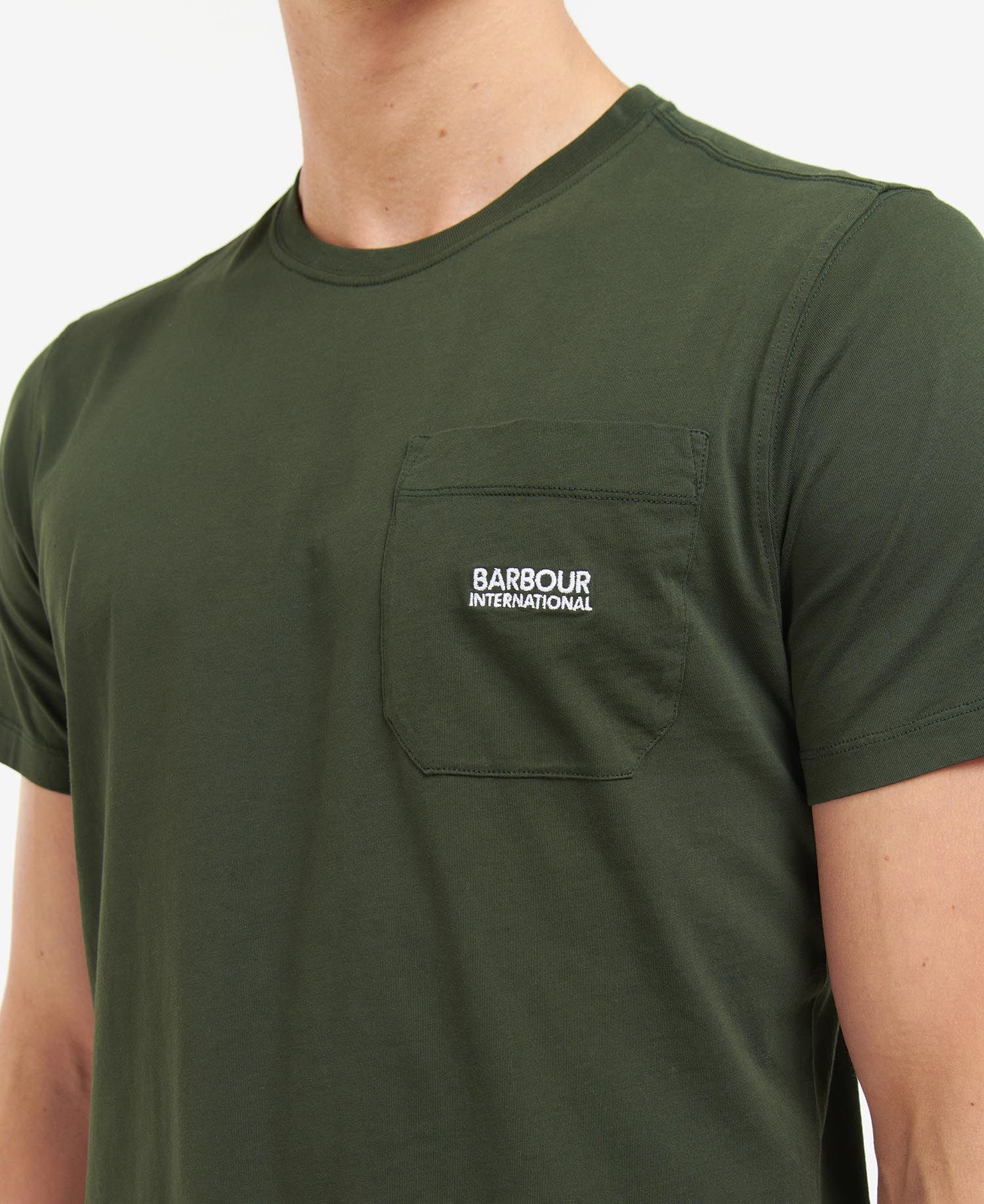 Barbour International Radok Pocket T-Shirt Forest Green - Imagen 4
