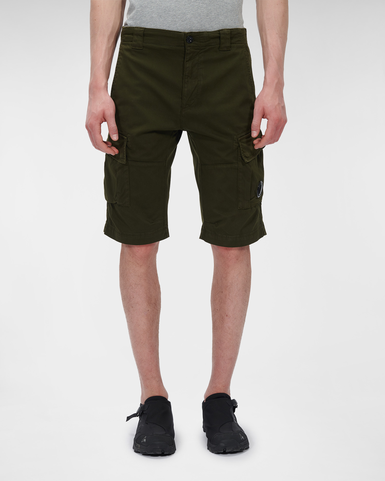 C.P. Company Stretch Sateen Cargo Shorts Ivy Green - Imagen 3