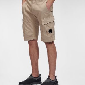 C.P. Company Stretch Sateen Cargo Shorts Cobblestone Brown - Imagen 3
