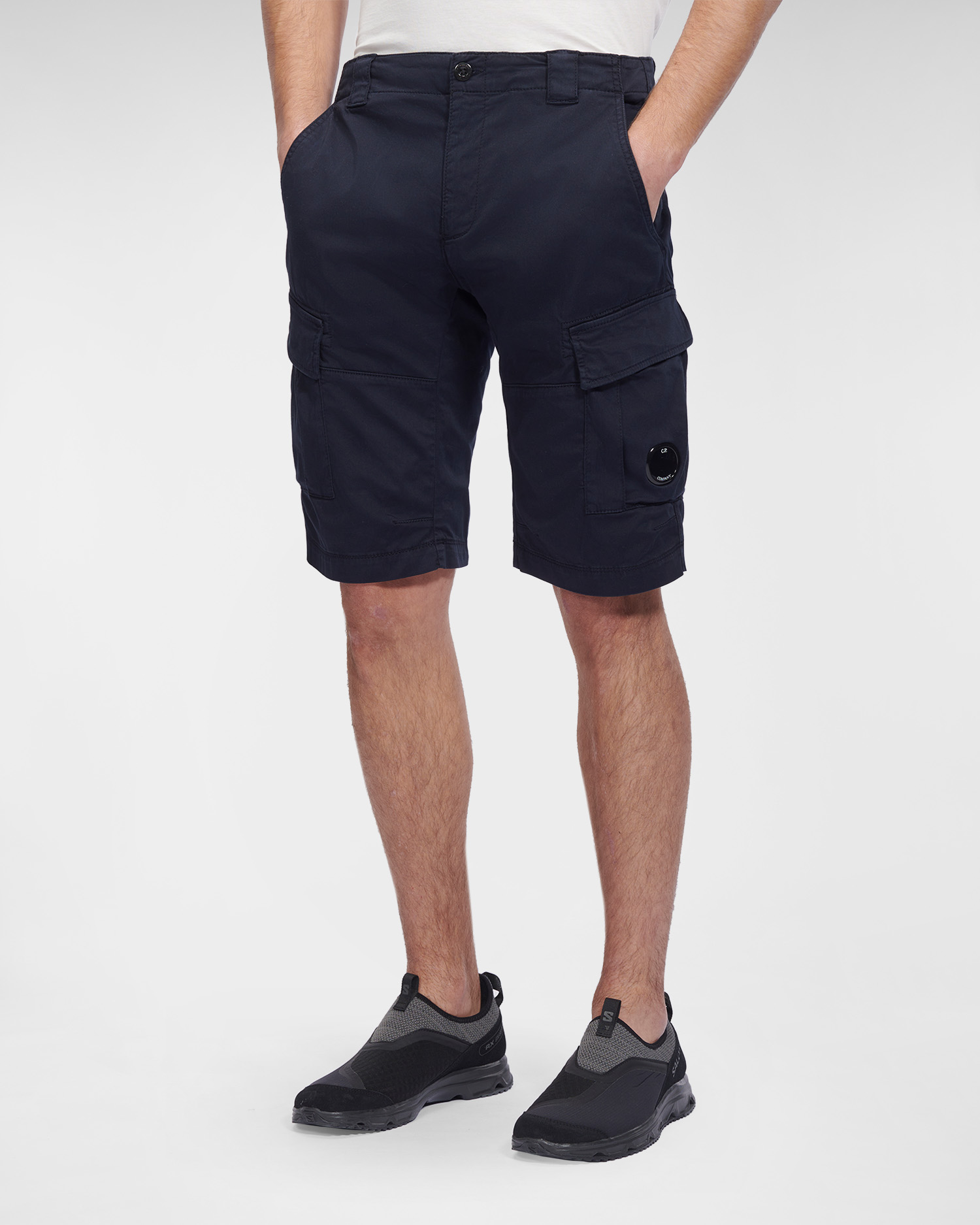 C.P. Company Stretch Sateen Cargo Shorts Total Eclipse Blue - Imagen 3