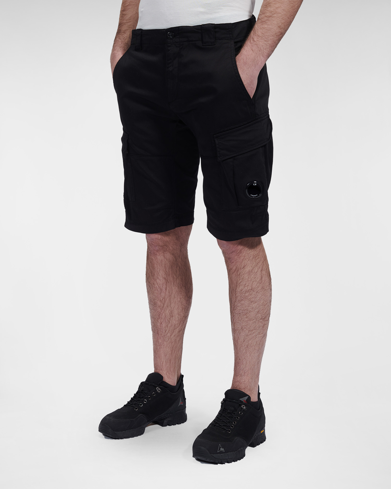 C.P. Company Stretch Sateen Cargo Shorts Black - Imagen 3