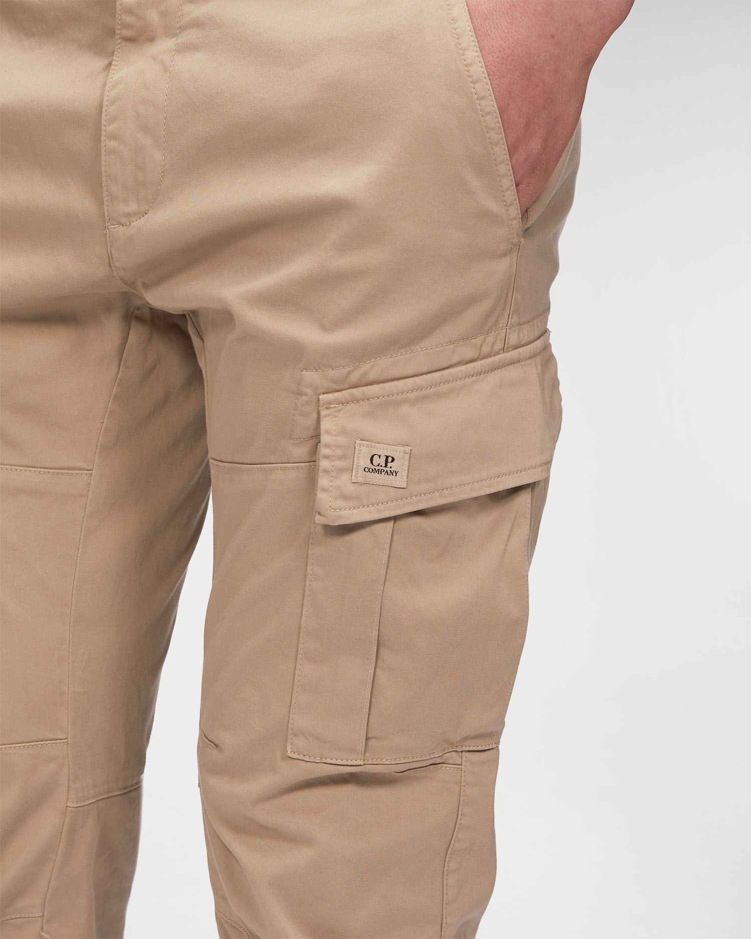 C.P. Company Stretch Sateen Cargo Pants Cobblestone Brown - Imagen 5