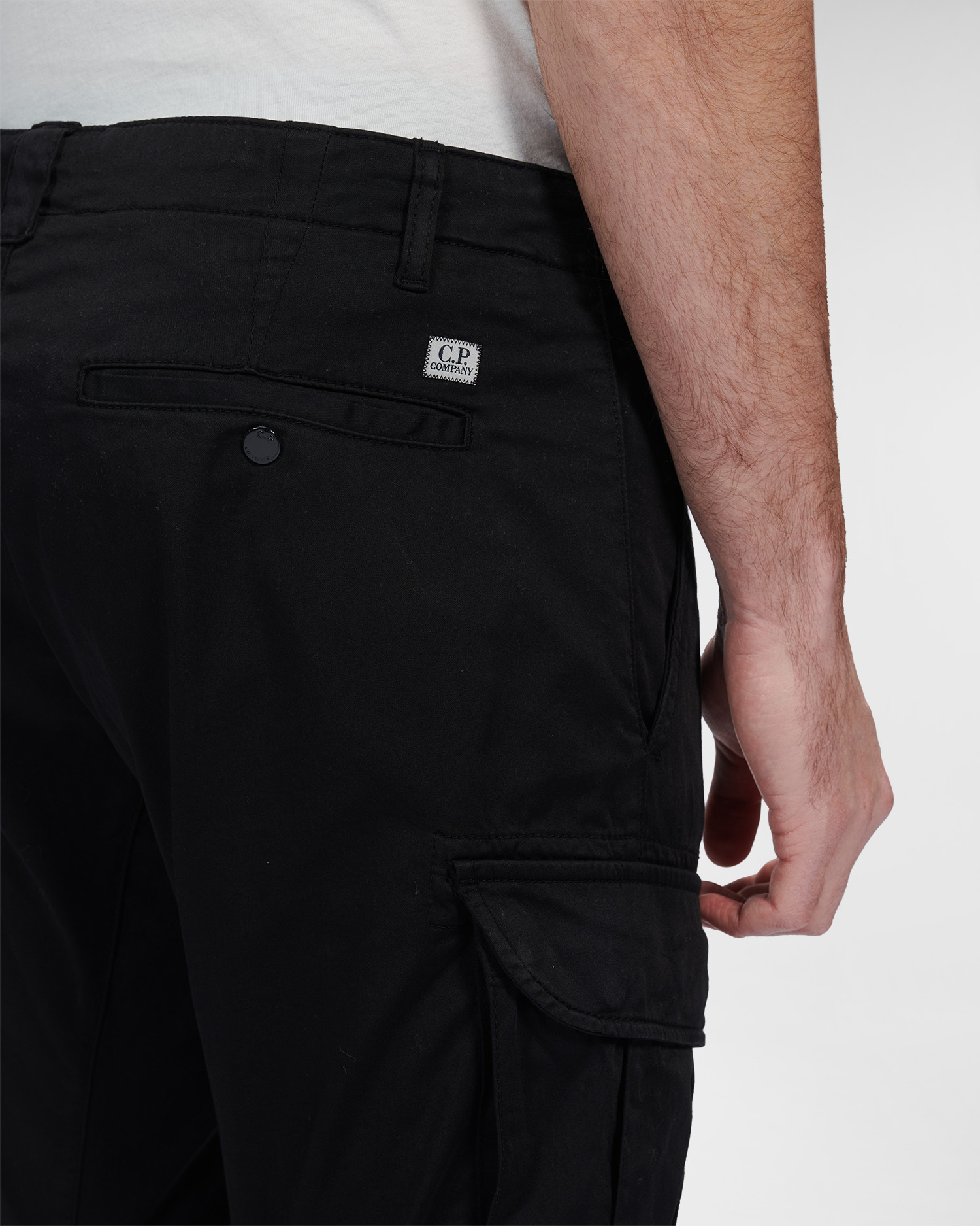 C.P. Company Stretch Sateen Cargo Pants Black - Imagen 6