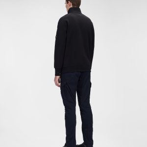 C.P. Company Diagonal Raised Fleece Stand Collar Sweatshirt Black - Imagen 4