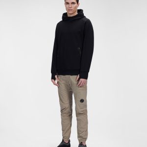 C.P. Company Diagonal Raised Fleece Goggle Hoodie Black - Imagen 2