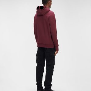 C.P. Company Diagonal Raised Fleece Goggle Hoodie Port Royal Red - Imagen 6