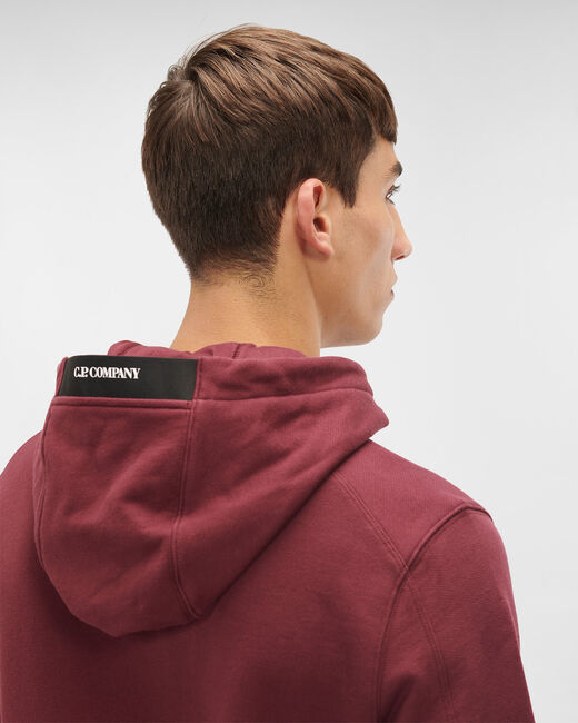 C.P. Company Diagonal Raised Fleece Pullover Hoodie Port Royal Red - Imagen 8