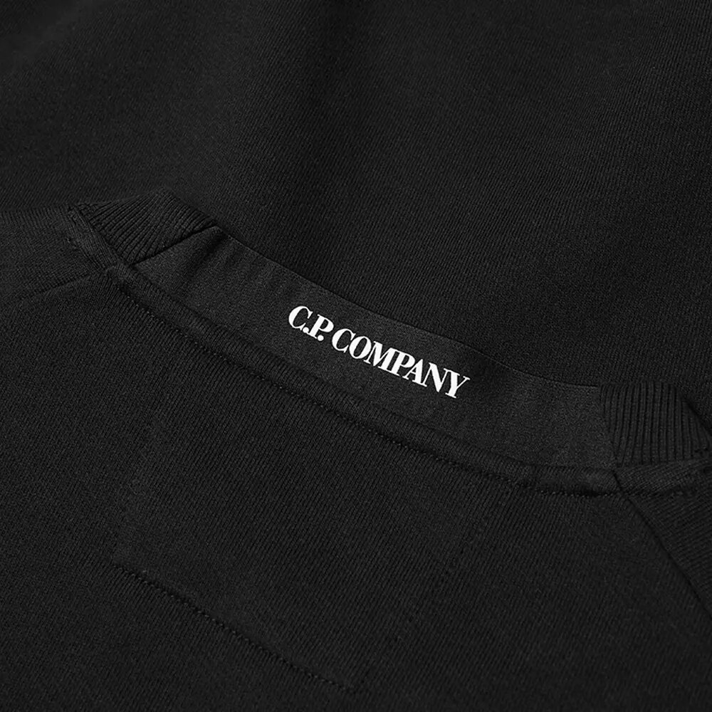 C.P. Company Diagonal Raised Fleece Crew Neck Sweatshirt Black - Imagen 5