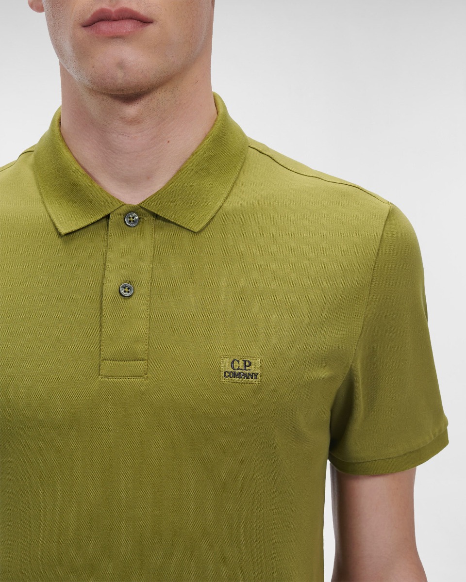 C.P. Company Stretch Pique Slim Fit Logo Polo Green Moss - Imagen 2