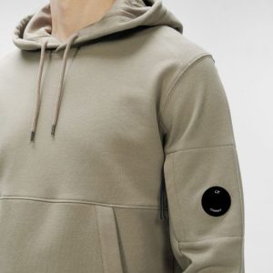 C.P. Company Diagonal Raised Fleece Pullover Hoodie Sene Rock Beige - Imagen 3