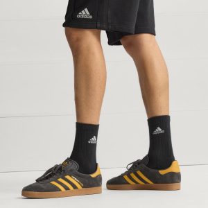 Adidas Gazelle Manchester United JR1410 Utility Black / Preloved Yellow / Gum - Imagen 2