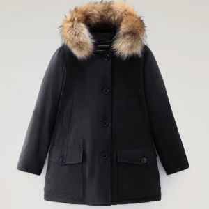 Woolrich Woman Arctic Parka in Ramar with Detachable Fur Trim Dark Navy