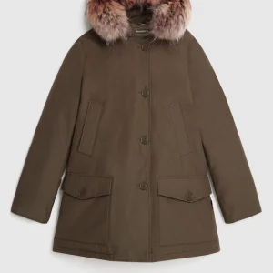Woolrich Woman Arctic Parka in Ramar with Detachable Fur Trim Dark Green