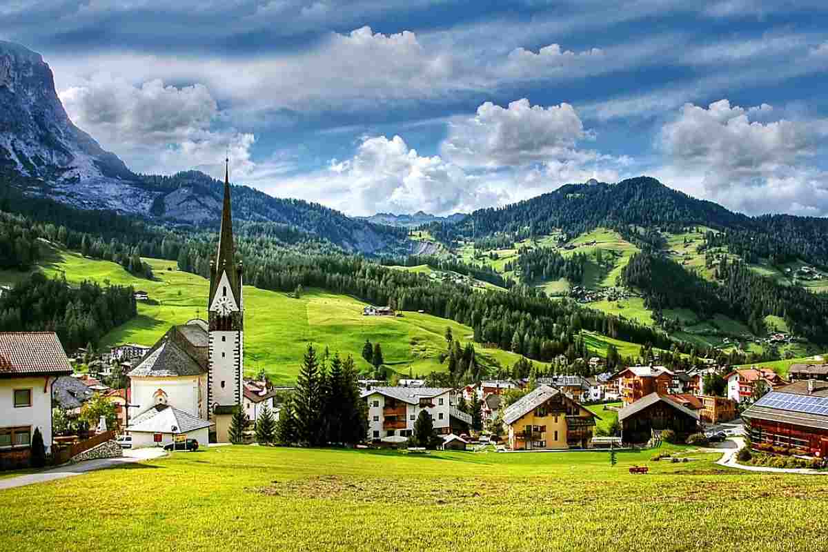 alla-scoperta-delle-dolomiti:-un-viaggio-indimenticabile-tra-paesaggi-mozzafiato-e-natura-incontaminata