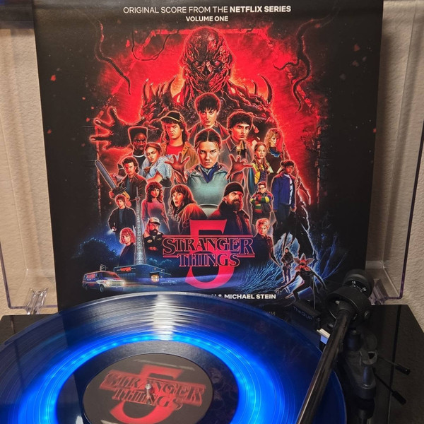 Stranger Things 5 Volume One Original Soundtrack Vinyle Bleu