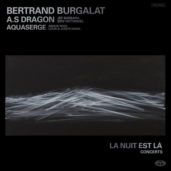 LA NUIT EST LA