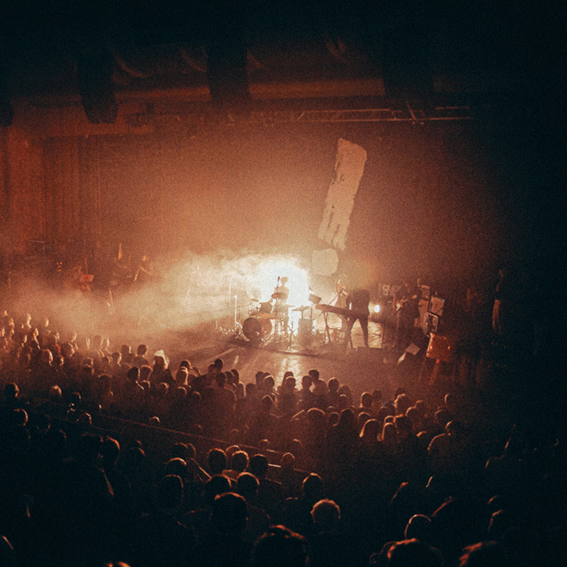 CRACKIN UP/LIVE IN LONDON