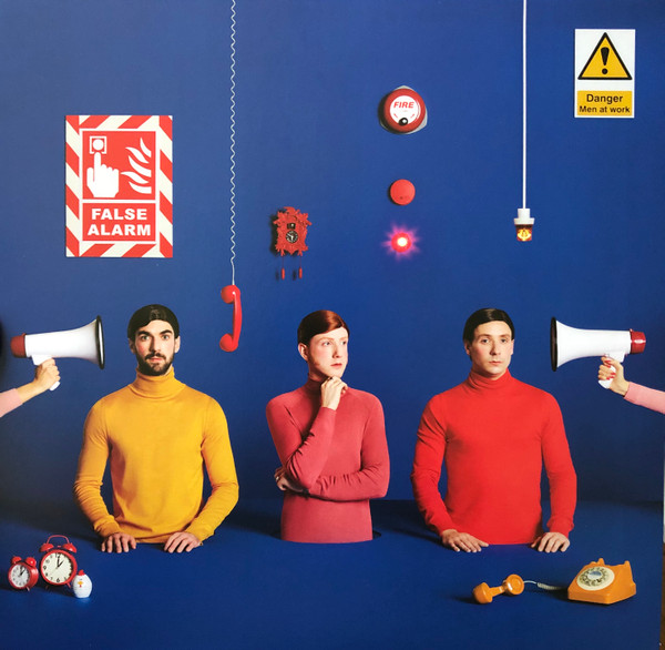 False Alarm Vinyle bleu 180 gr Edition Spéciale Fnac Inclus coupon MP3