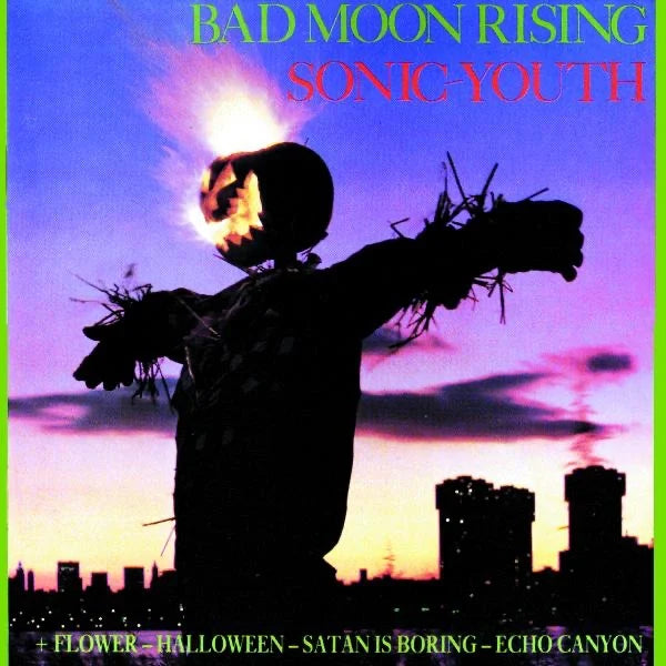 Pochette d'album d'Halloween : Bad Moon Rising de Sonic Youth (1985), épouvantail à tête de citrouille en feu